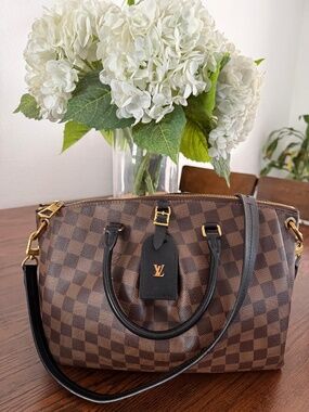 LV ODEON TOTE MM